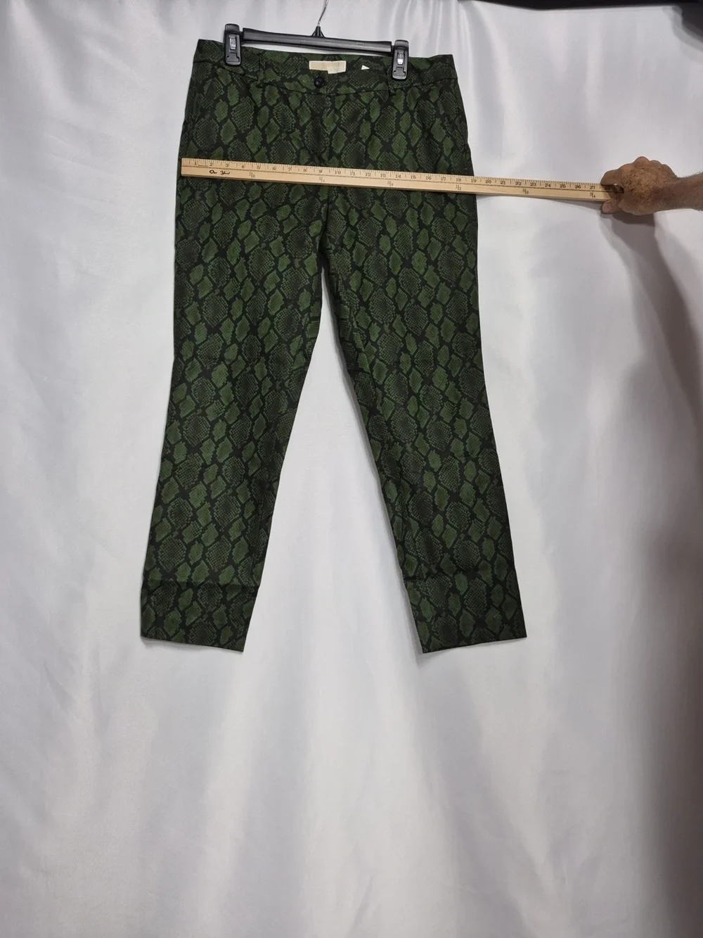 Michael kors Green Snake Print Men Pants size 10 pre owned Exellent condition